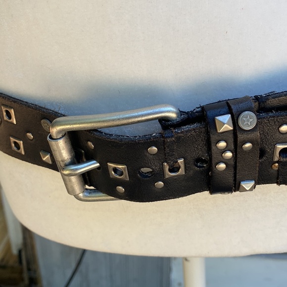 One Star Black Leather Studded Belt - Picture 8 of 9